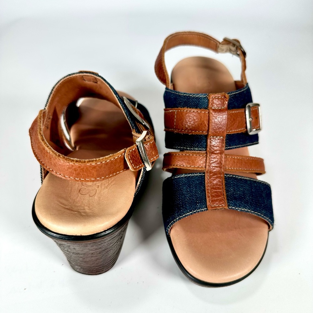 SAS Women’s Layla T-strap Wedge
Sandals - Picture 7 of 11